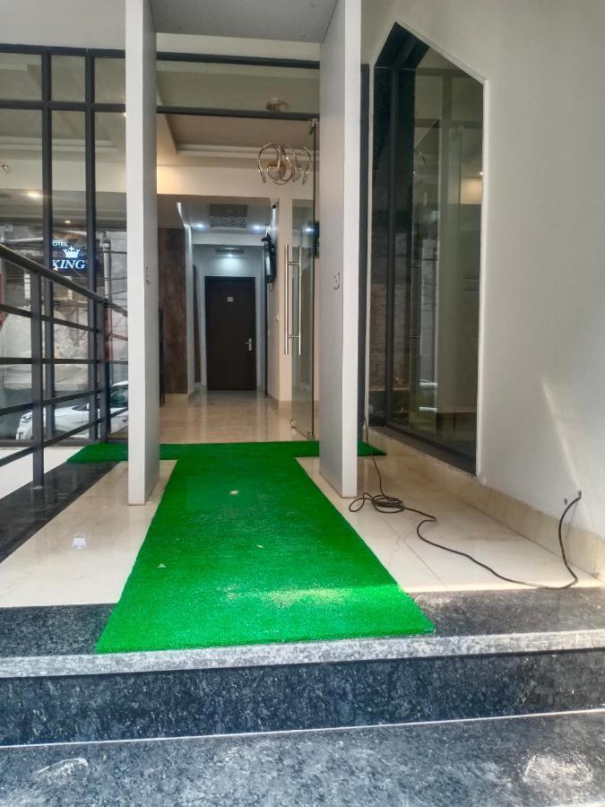 Hotel King Plaza Neu-Delhi Exterior foto