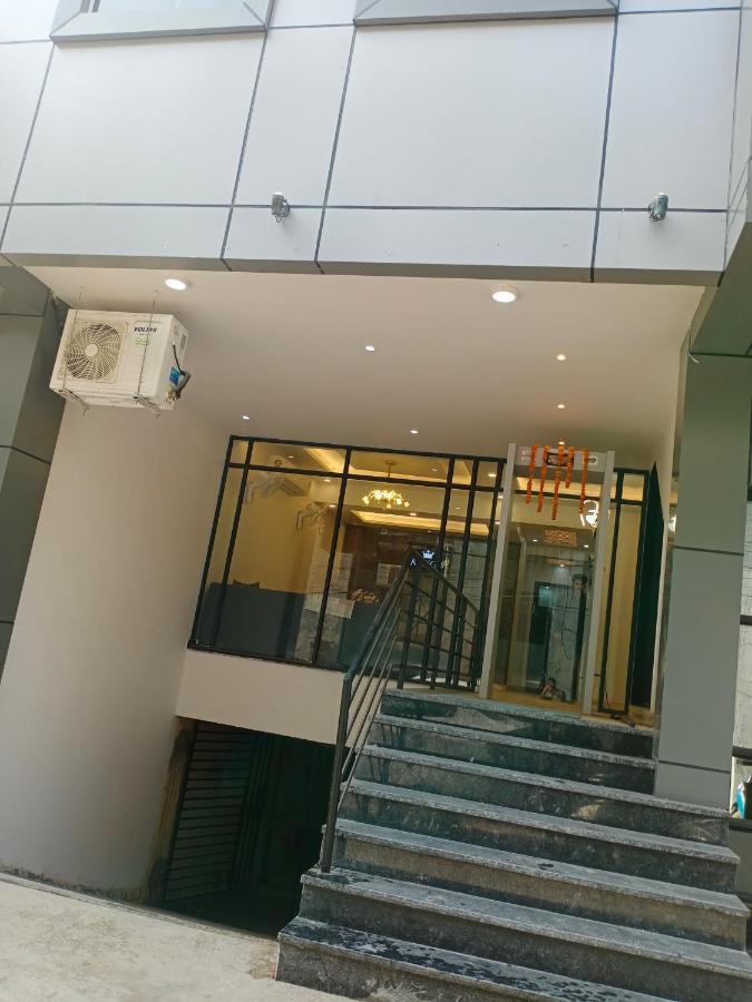 Hotel King Plaza Neu-Delhi Exterior foto